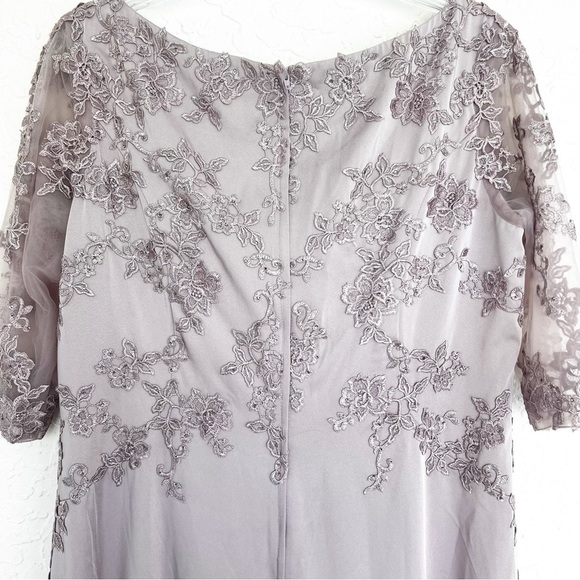 La Femme 29251 Mother of The Bride Embroidered A-line Gown Dress Size 18 - Picture 6 of 10